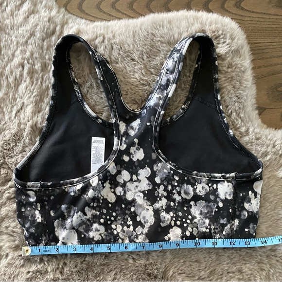 Nike sport bra size Large - Picture 3 of 4